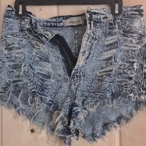 Shorts with rips and Acid texture